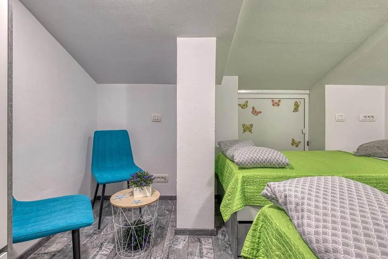 Enjoy At L&C Appartement Rovinj 0*,